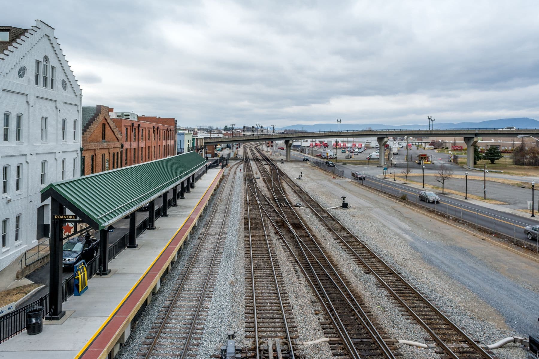 Elevated view of the railway platform and tracks at the Roanoke, Virginia train station
